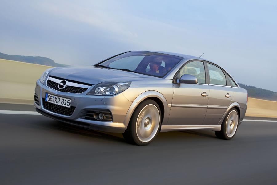  Opel Vectra GTS 2005 года  (фото 1 из 19)